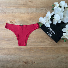 Load image into Gallery viewer, SEAMLESS BRAZILIAN BIKINI PANTIES
