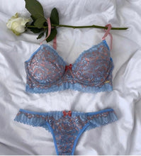 Load image into Gallery viewer, BERTHA UNLINED LACE SET - LIGHT BLUE