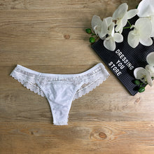 Load image into Gallery viewer, THESSIA LACE SET - WHITE