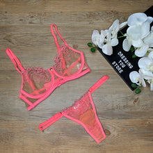 Load image into Gallery viewer, CHRISTINI UNLINED LACE SET (JUST LINGERIE SET BRA + PANTY)