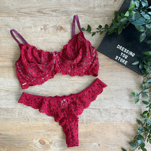 Load image into Gallery viewer, AFRODITE UNLINED LACE SET - BURGUNDY
