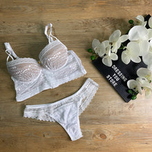 Load image into Gallery viewer, THESSIA LACE SET - WHITE
